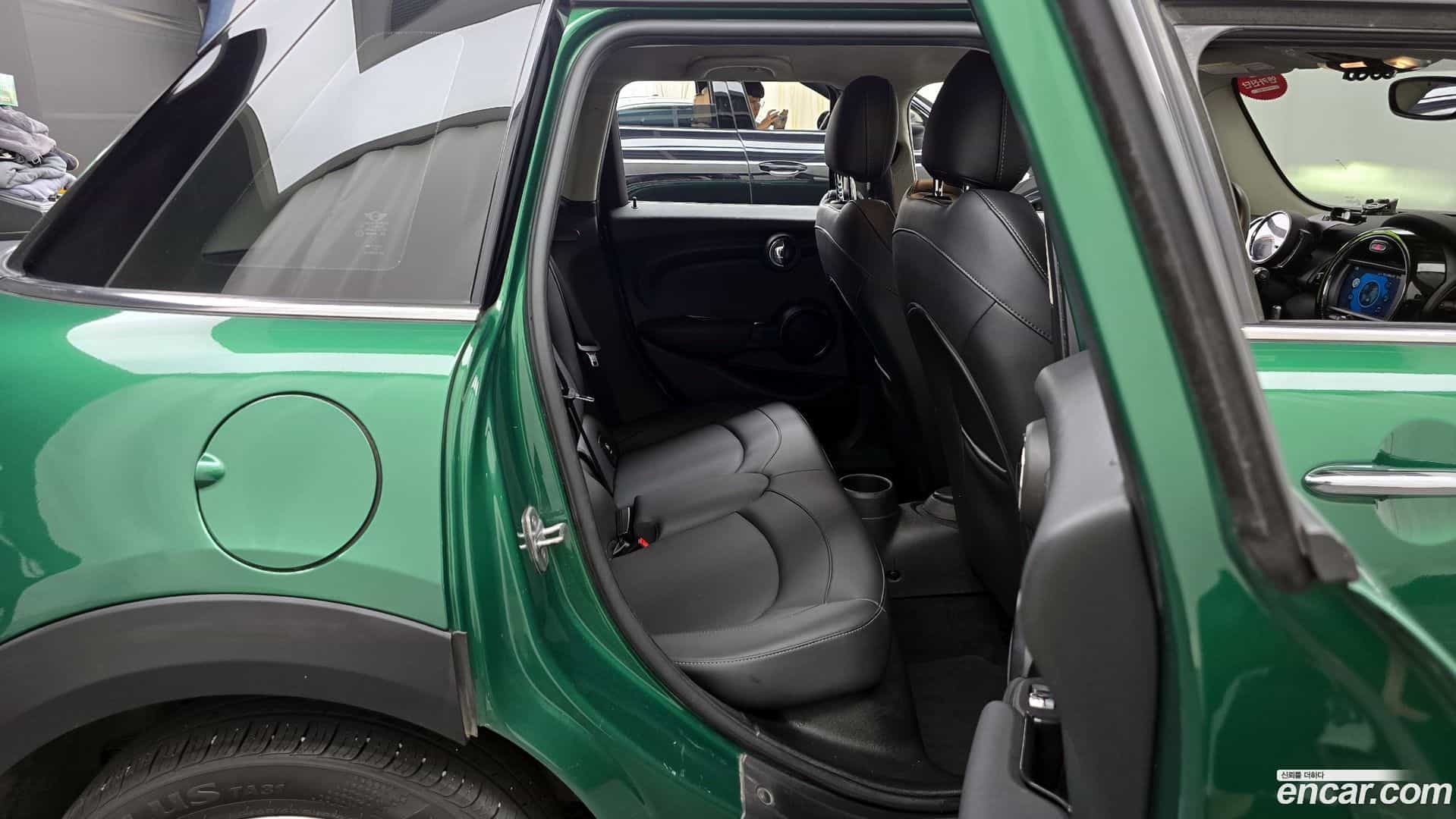 Cooper Mini 2020.3-OPTION-016