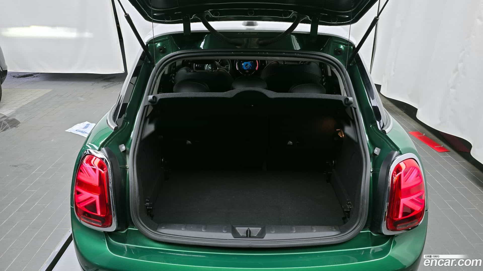 Cooper Mini 2020.3-OPTION-024
