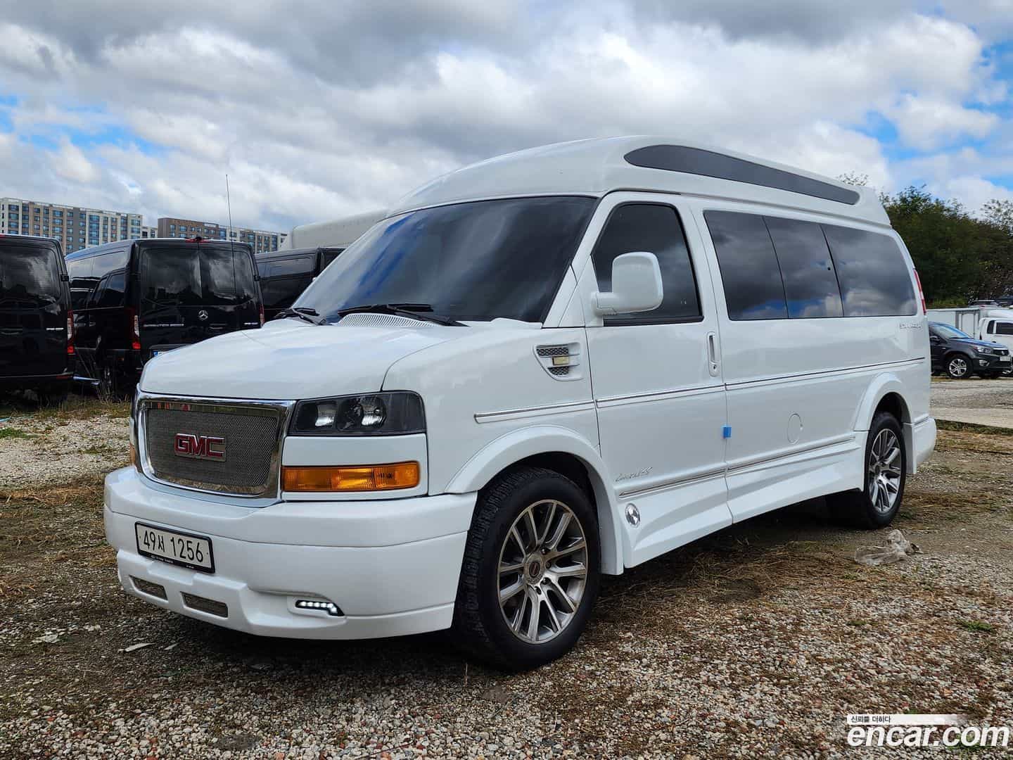 Savana GMC 2020.11-OUTER-001
