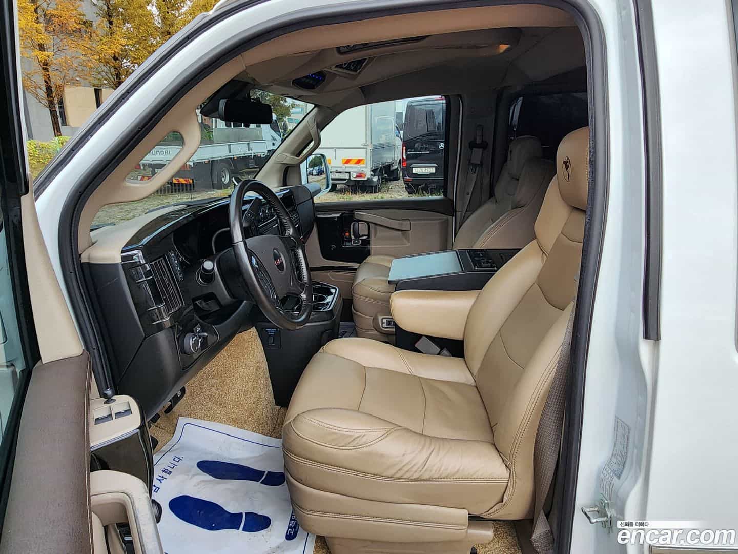 Savana GMC 2020.11-INNER-010