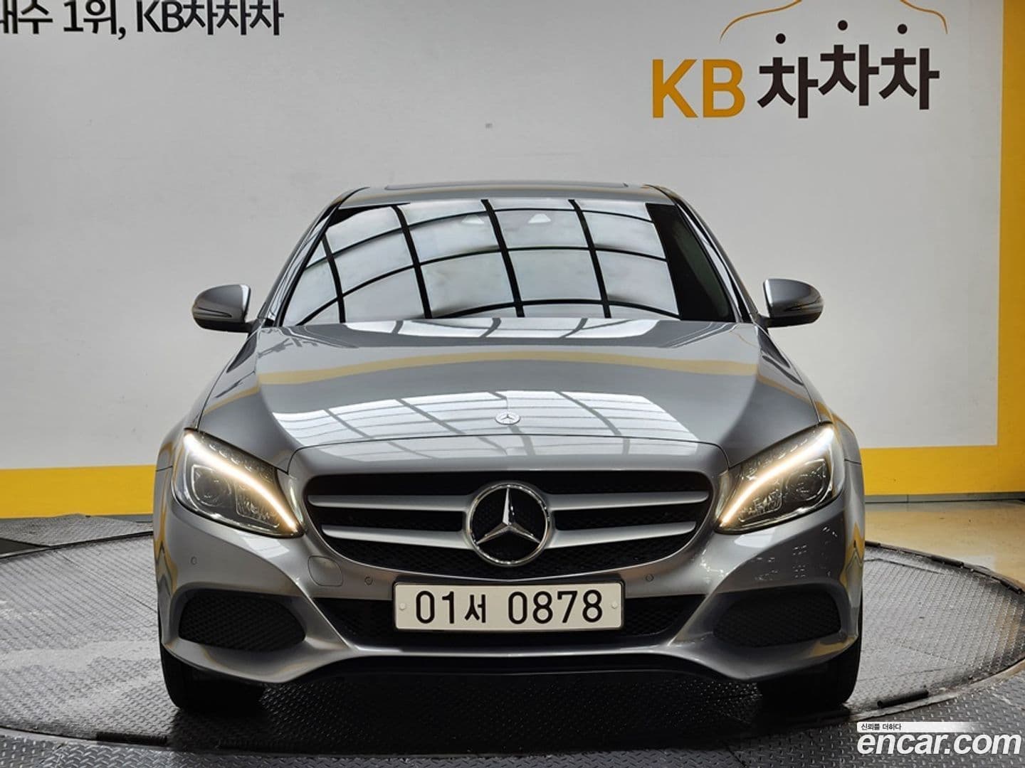 Main__Slider__Photo:C-Class Mercedes-Benz 2016.5-0
