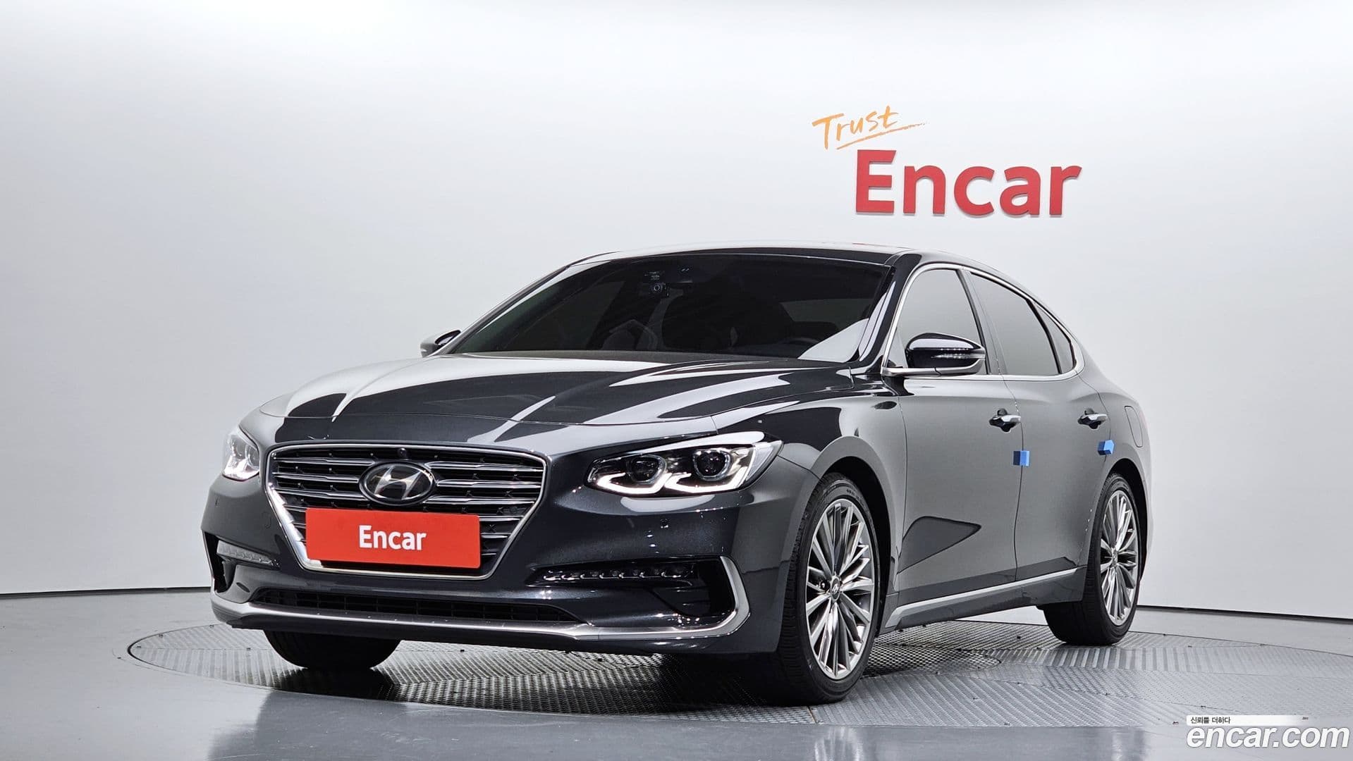 Main__Slider__Photo:Grandeur Hyundai 2018.3-0