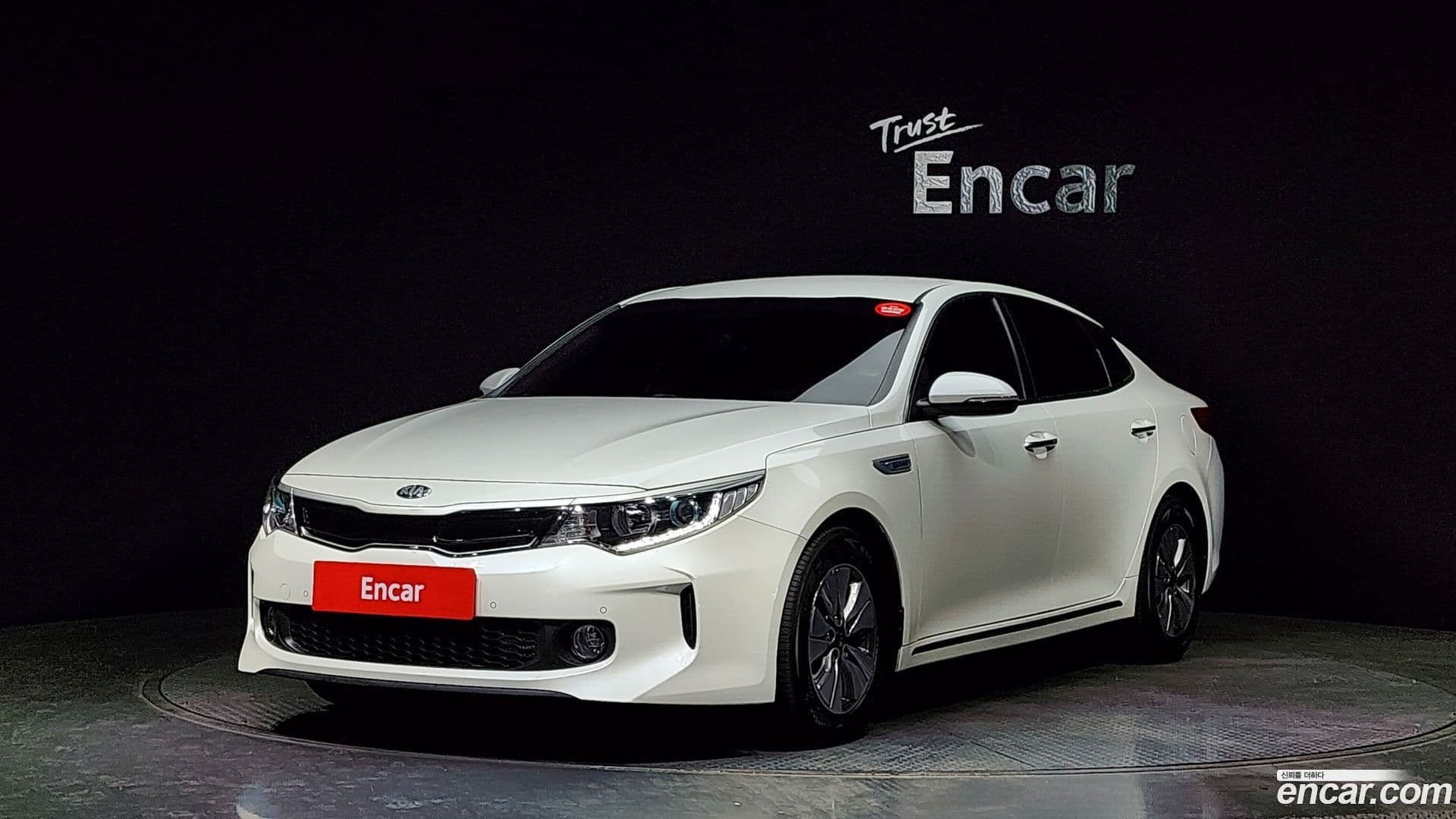 Main__Slider__Photo:K5 Kia 2016.10-0