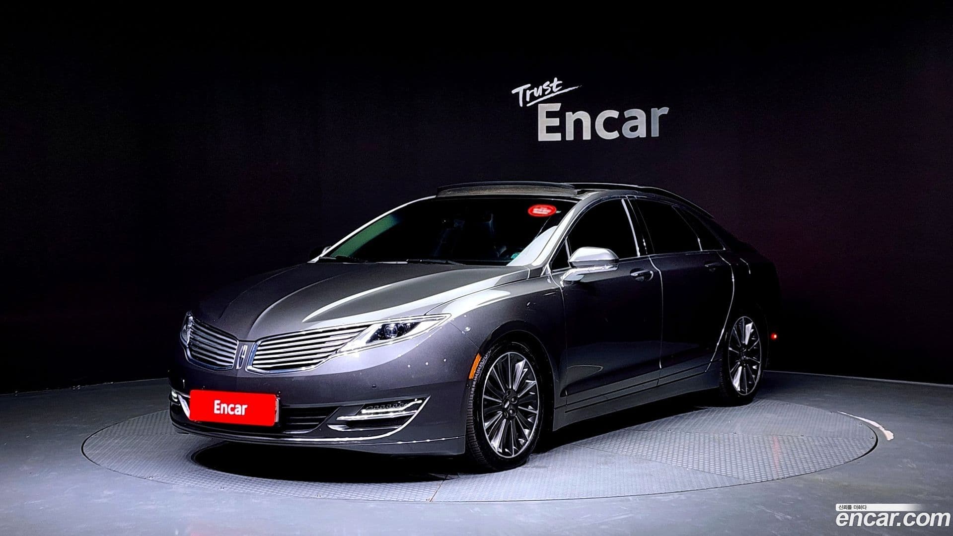 Main__Slider__Photo:MKZ Lincoln 2015.10-0
