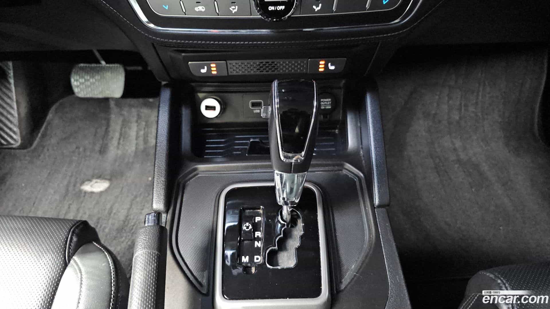 Rexton KG Mobility 2018.1-INNER-009