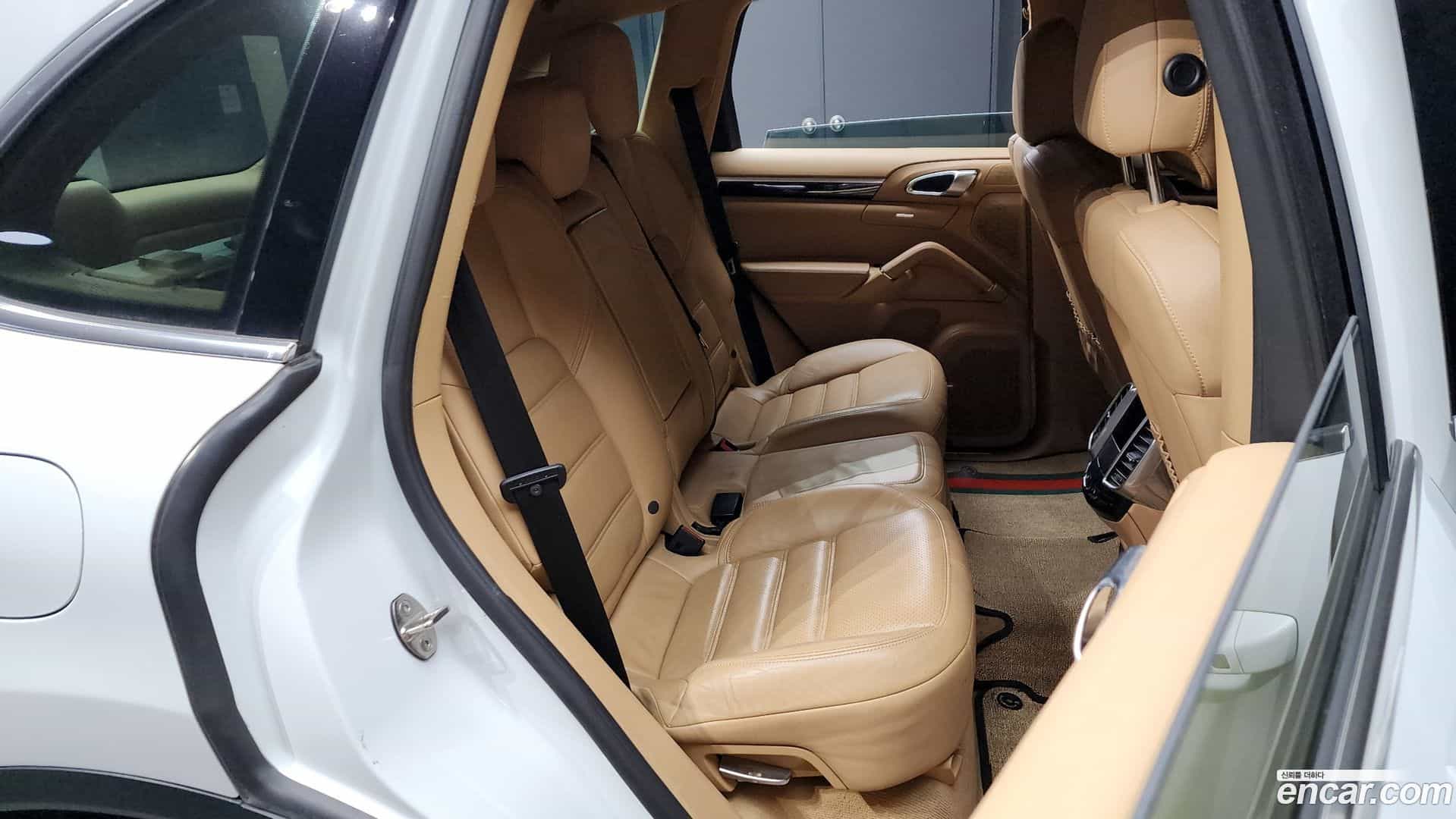 Cayenne Porsche 2015.4-OPTION-016