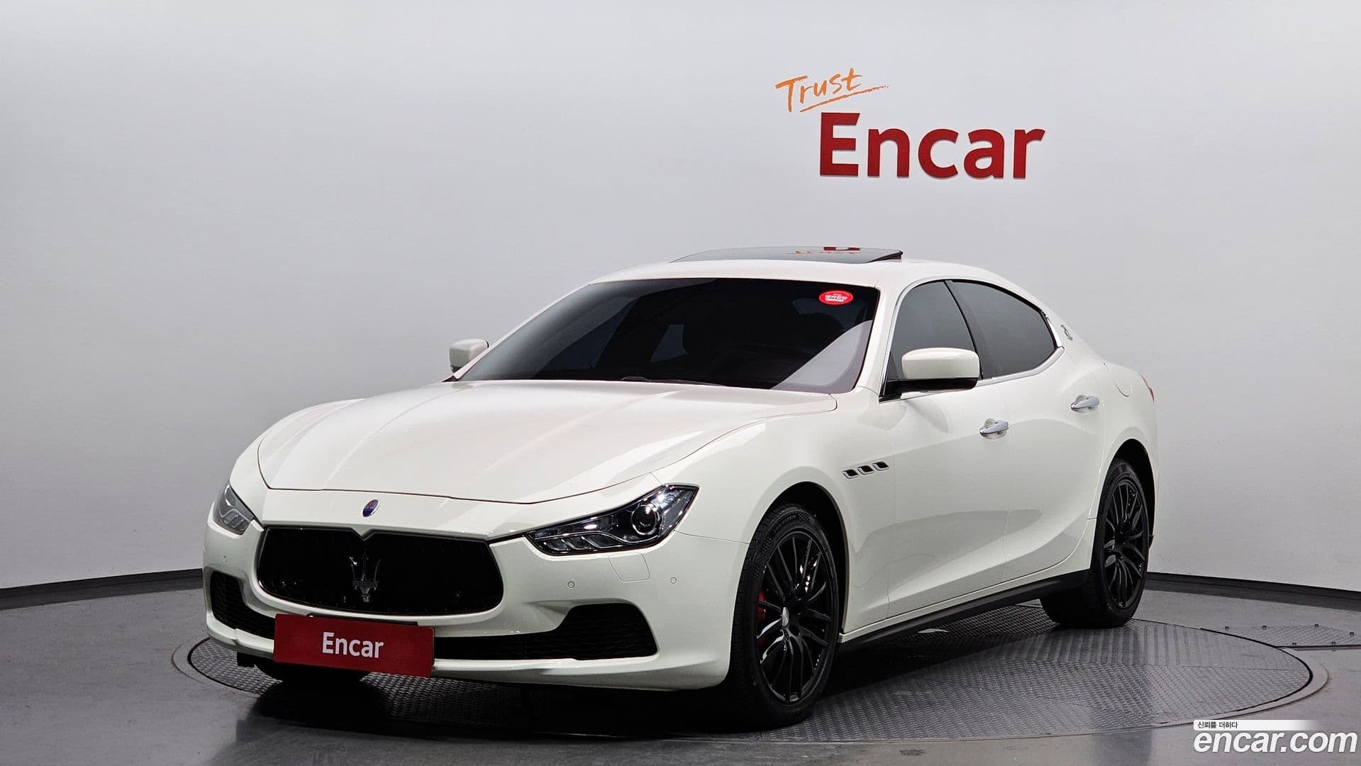 Main__Slider__Photo:Ghibli Maserati 2015.9-0