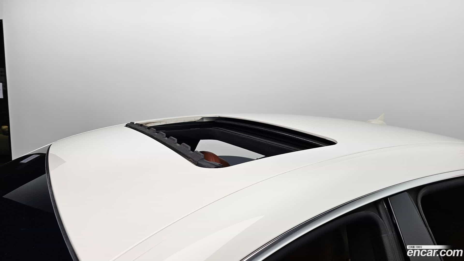 Ghibli Maserati 2015.9-OPTION-020
