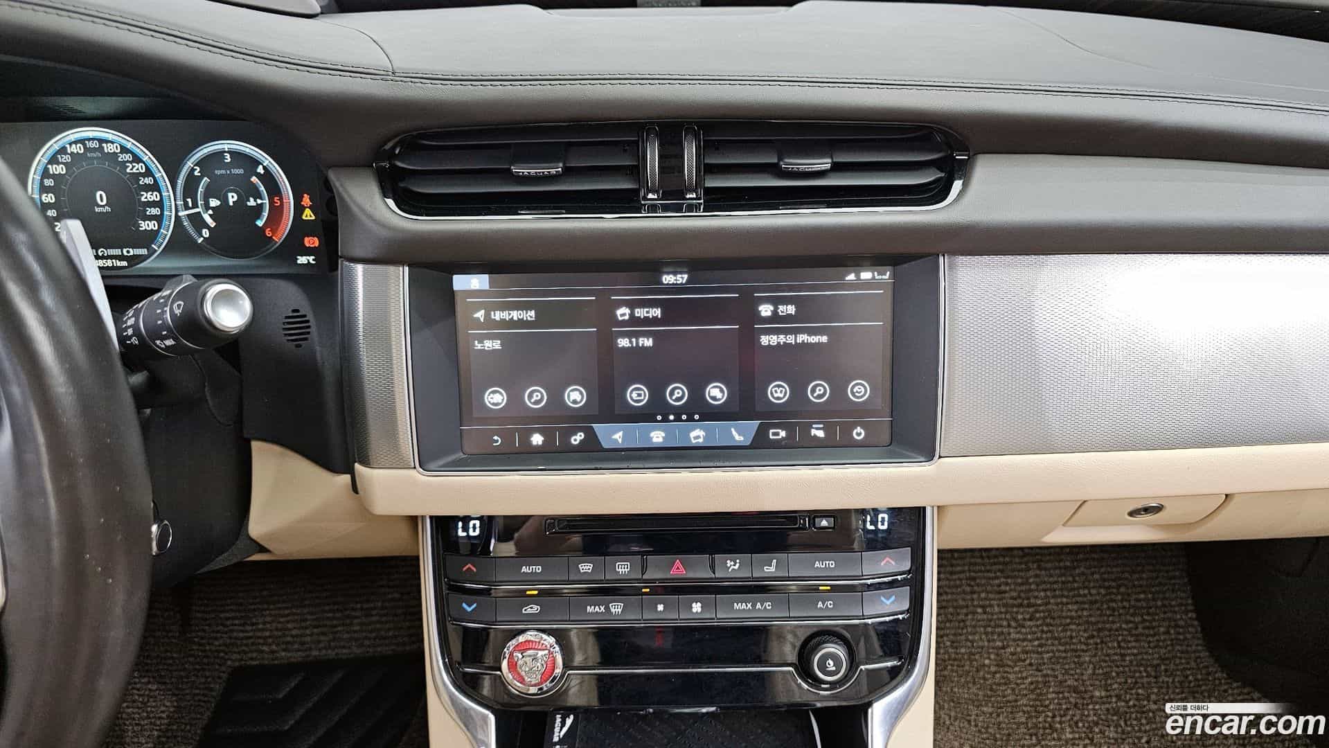 XF Jaguar 2016.6-OPTION-018