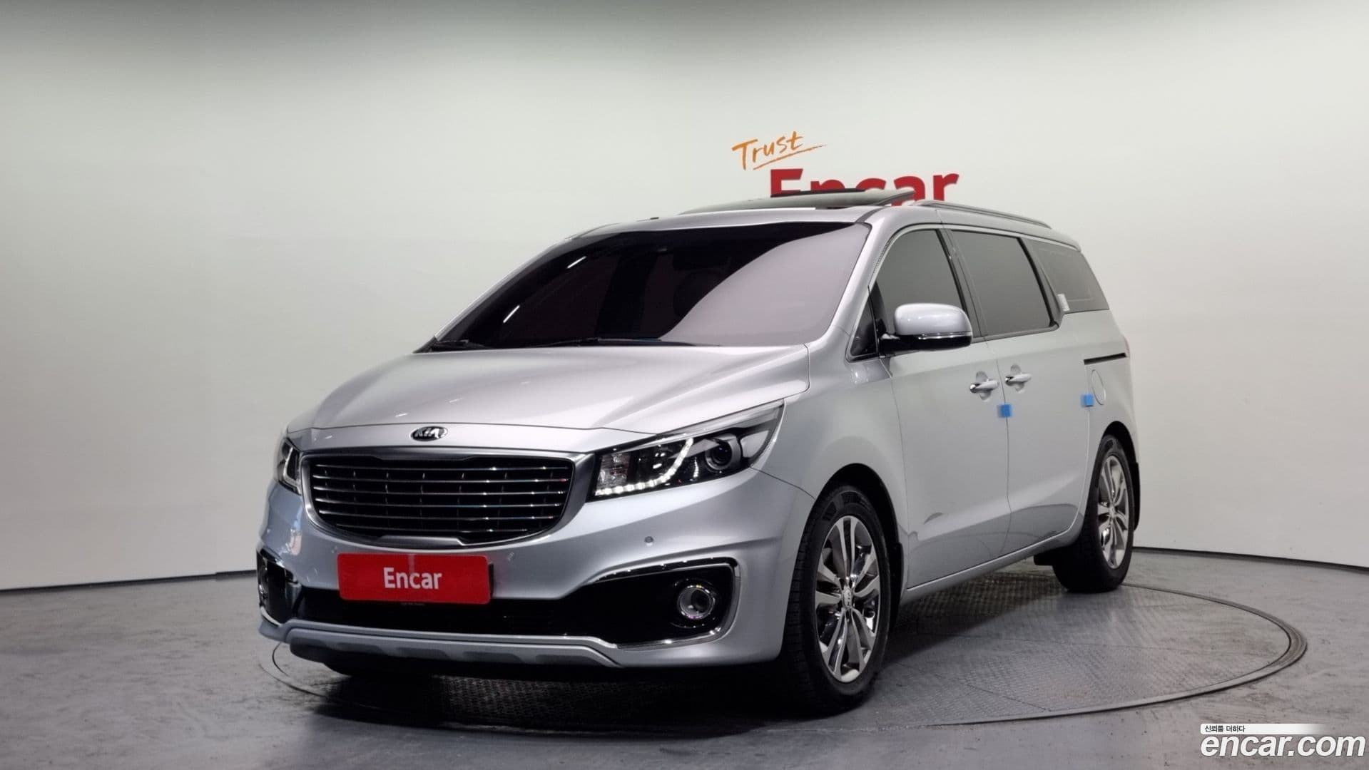 Main__Slider__Photo:Canival Kia 2016.8-0