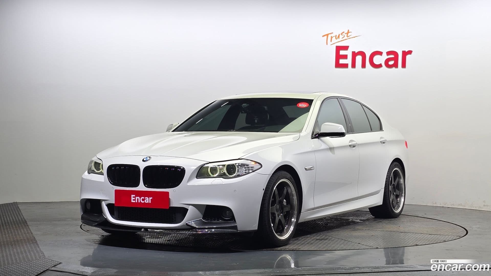 Main__Slider__Photo:5-Series BMW 2011.1-0