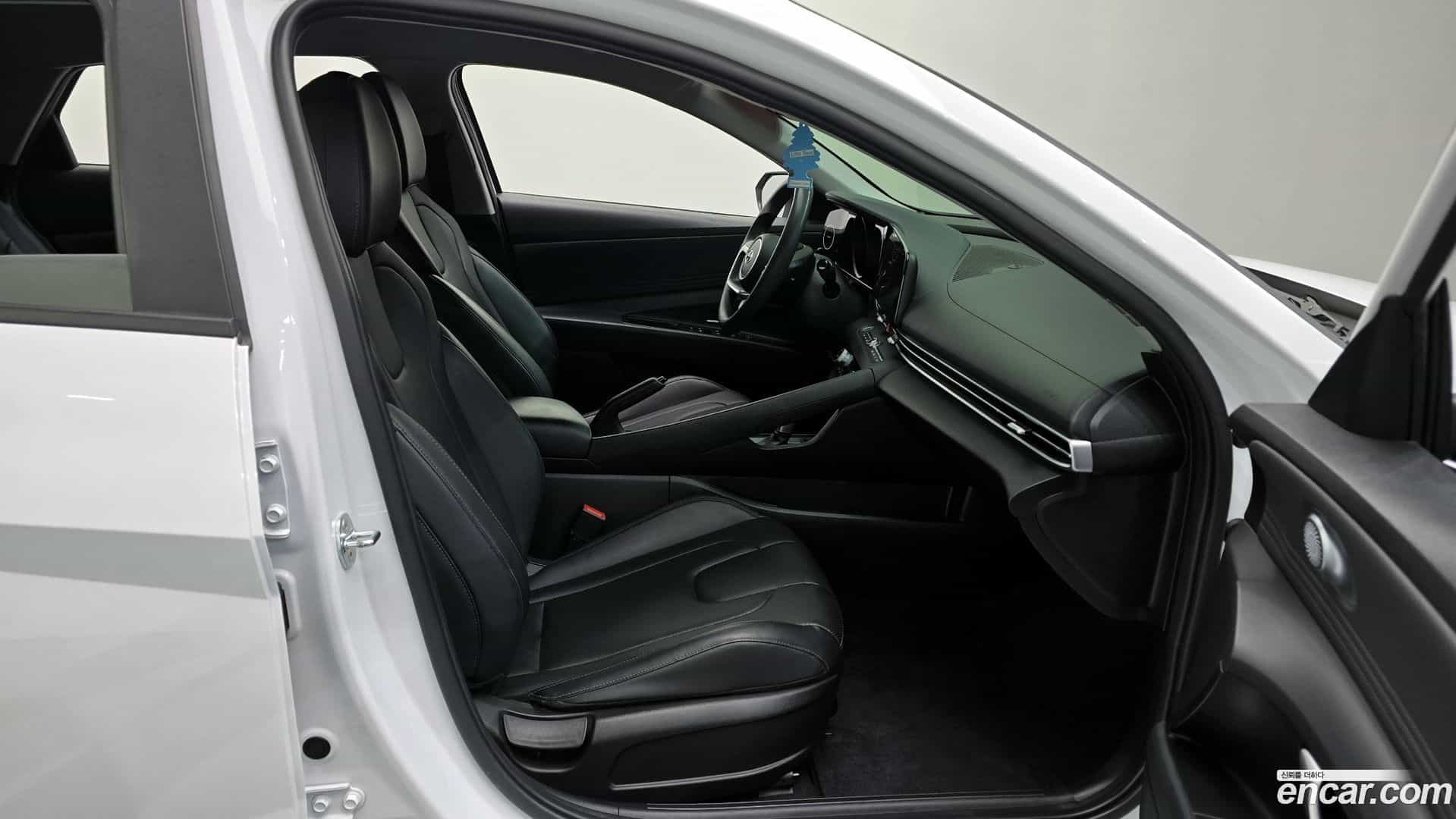 AVANTE Hyundai 2020.4-INNER-010