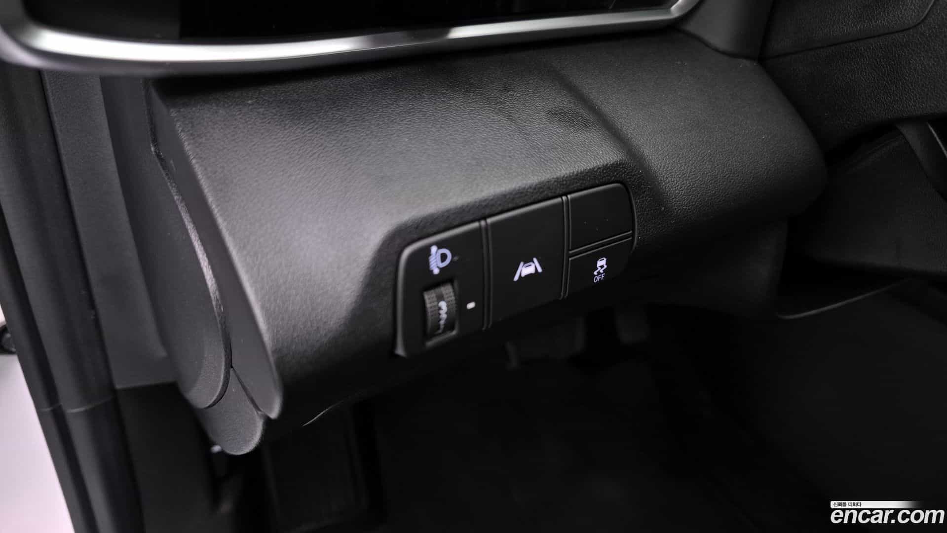 AVANTE Hyundai 2020.4-OPTION-021