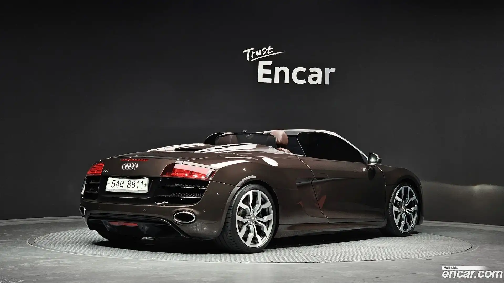 R8 Audi 2012.8-OUTER-002