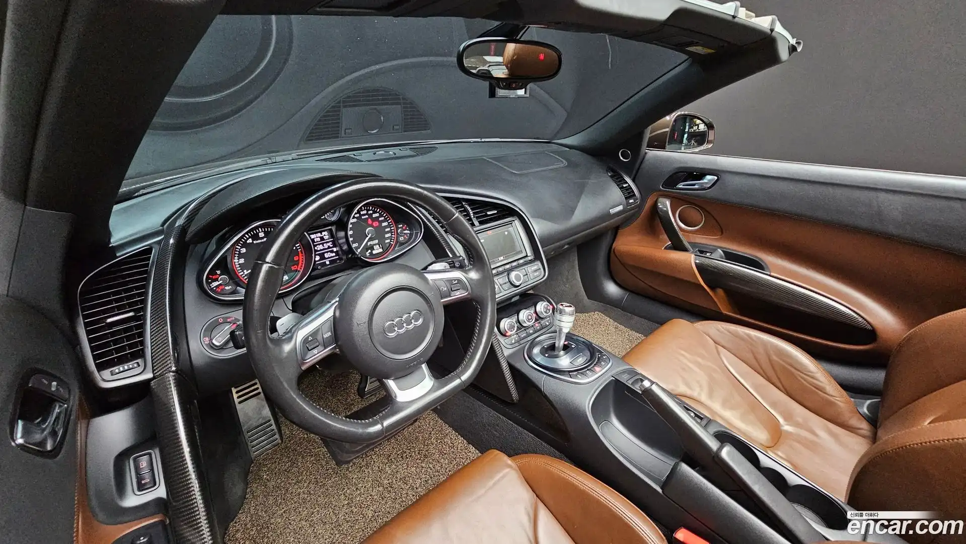 R8 Audi 2012.8-INNER-007
