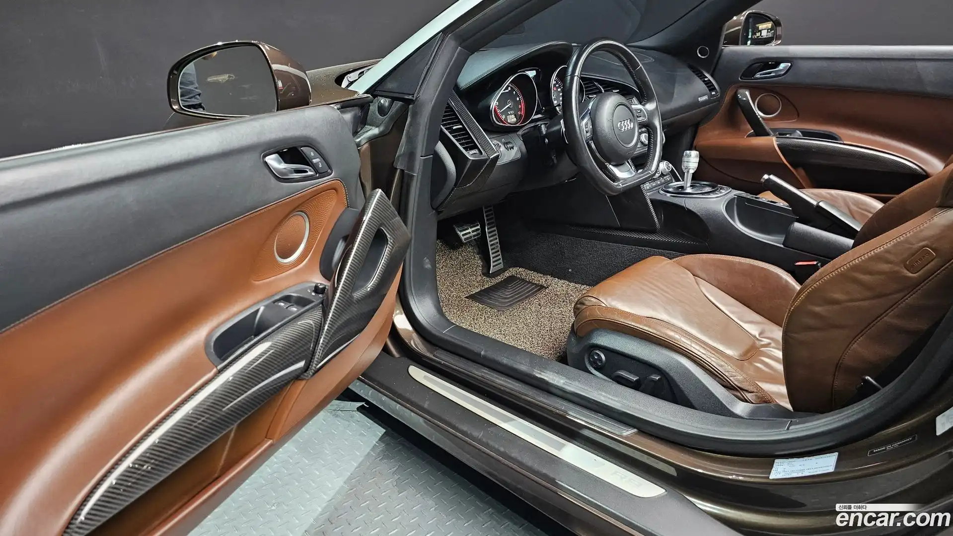 R8 Audi 2012.8-OPTION-015