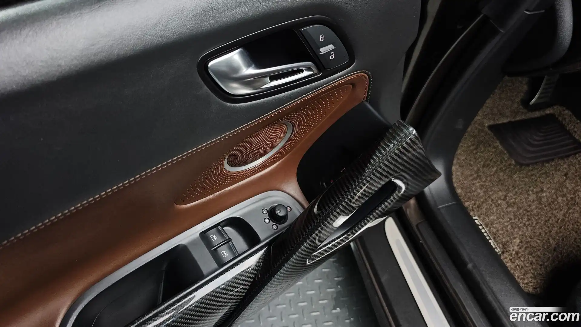 R8 Audi 2012.8-OPTION-019