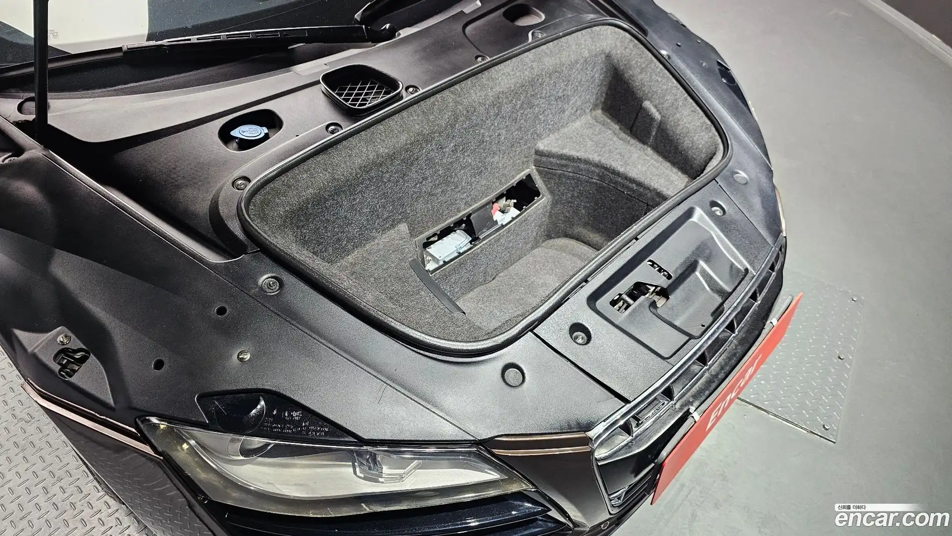 R8 Audi 2012.8-OPTION-023
