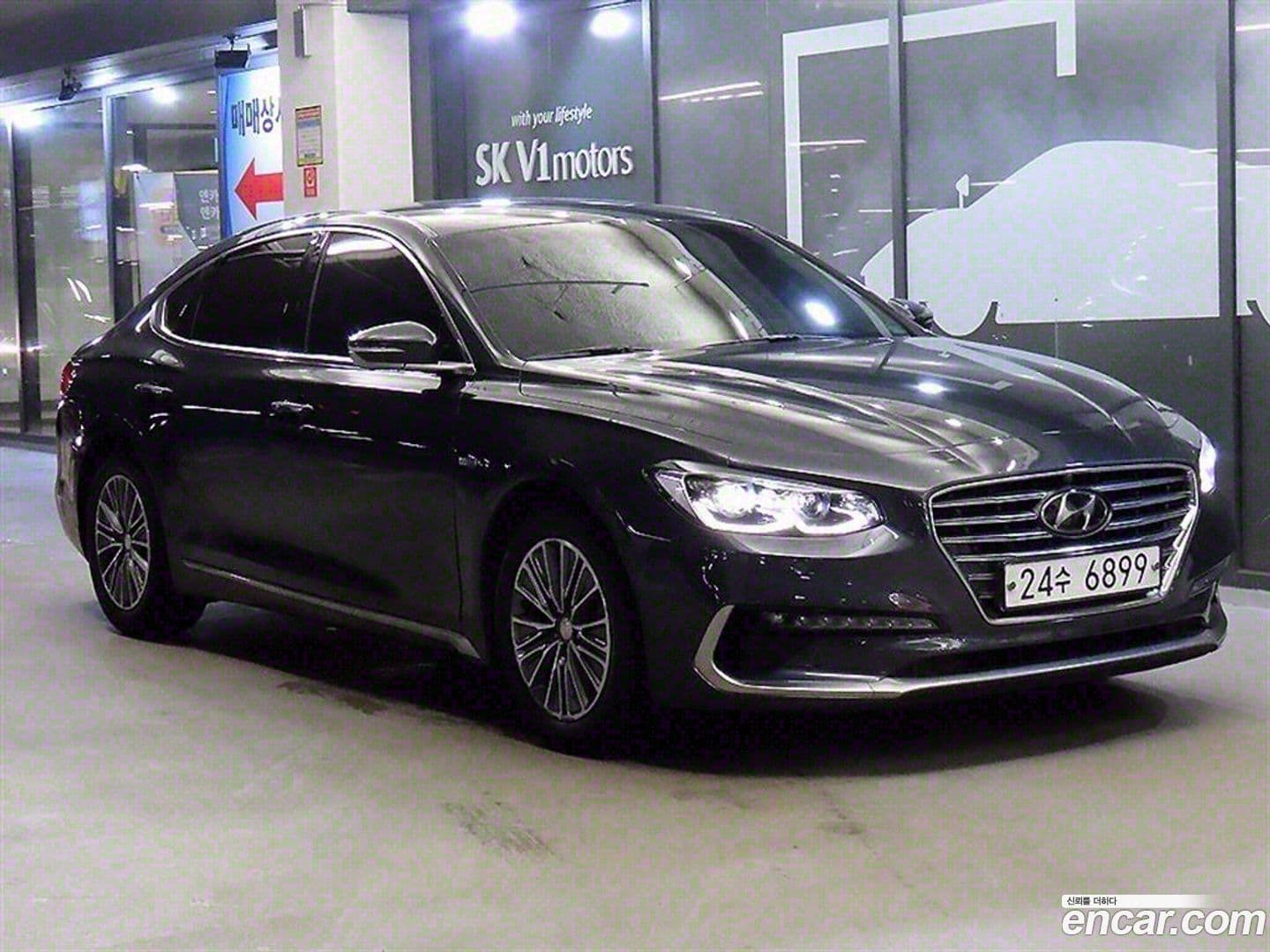 Main__Slider__Photo:Grandeur Hyundai 2017.5-0
