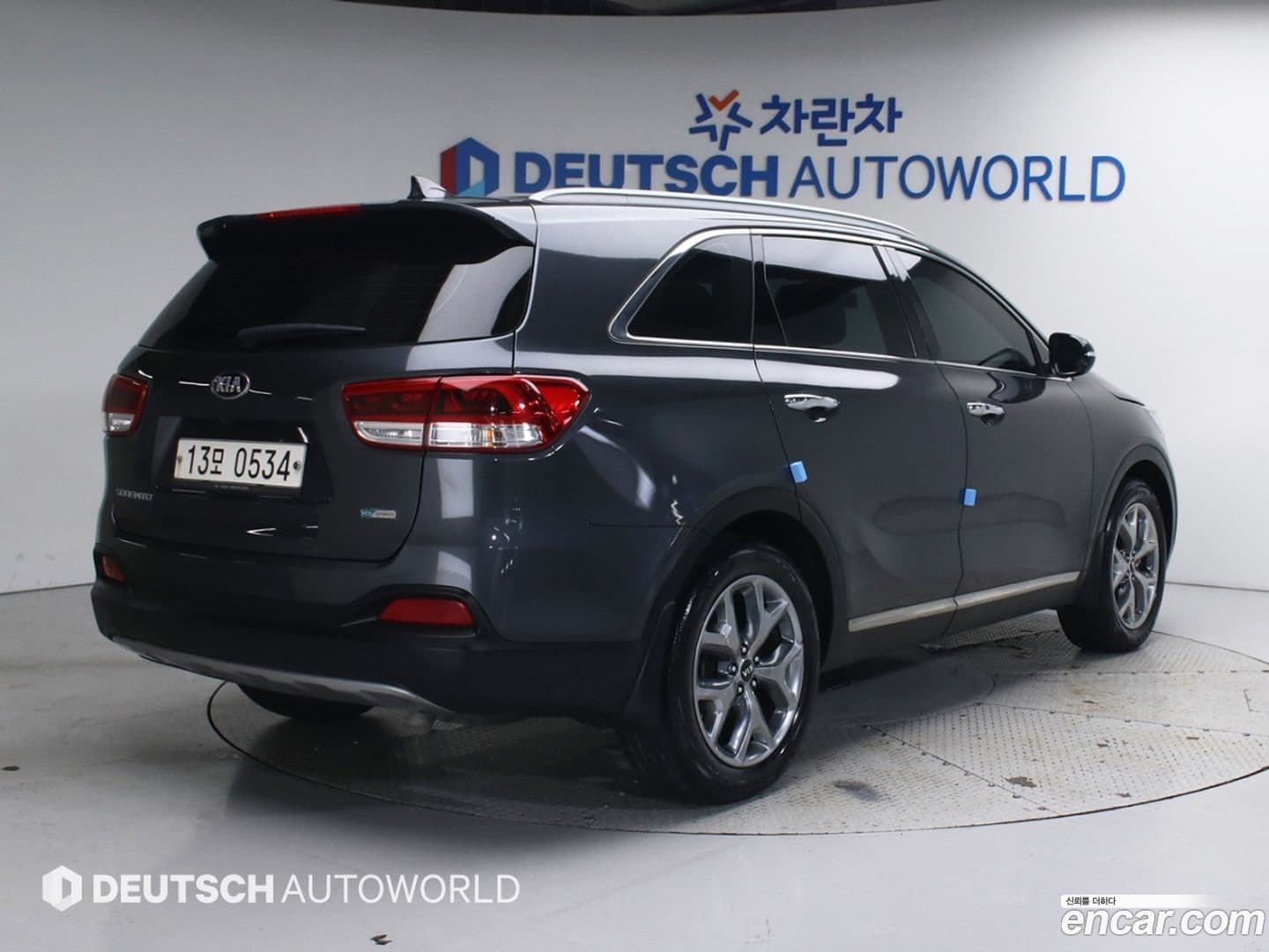 Main__Slider__Photo:Sorento Kia 2016.7-0
