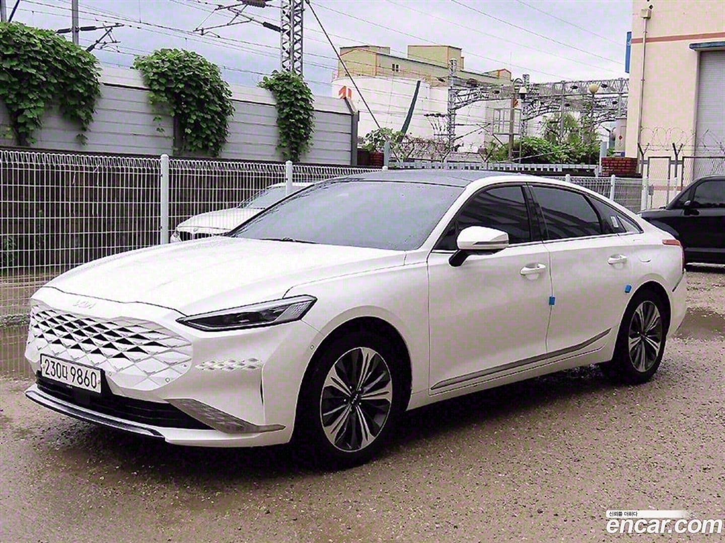 Main__Slider__Photo:K8 Kia 2022.8-0