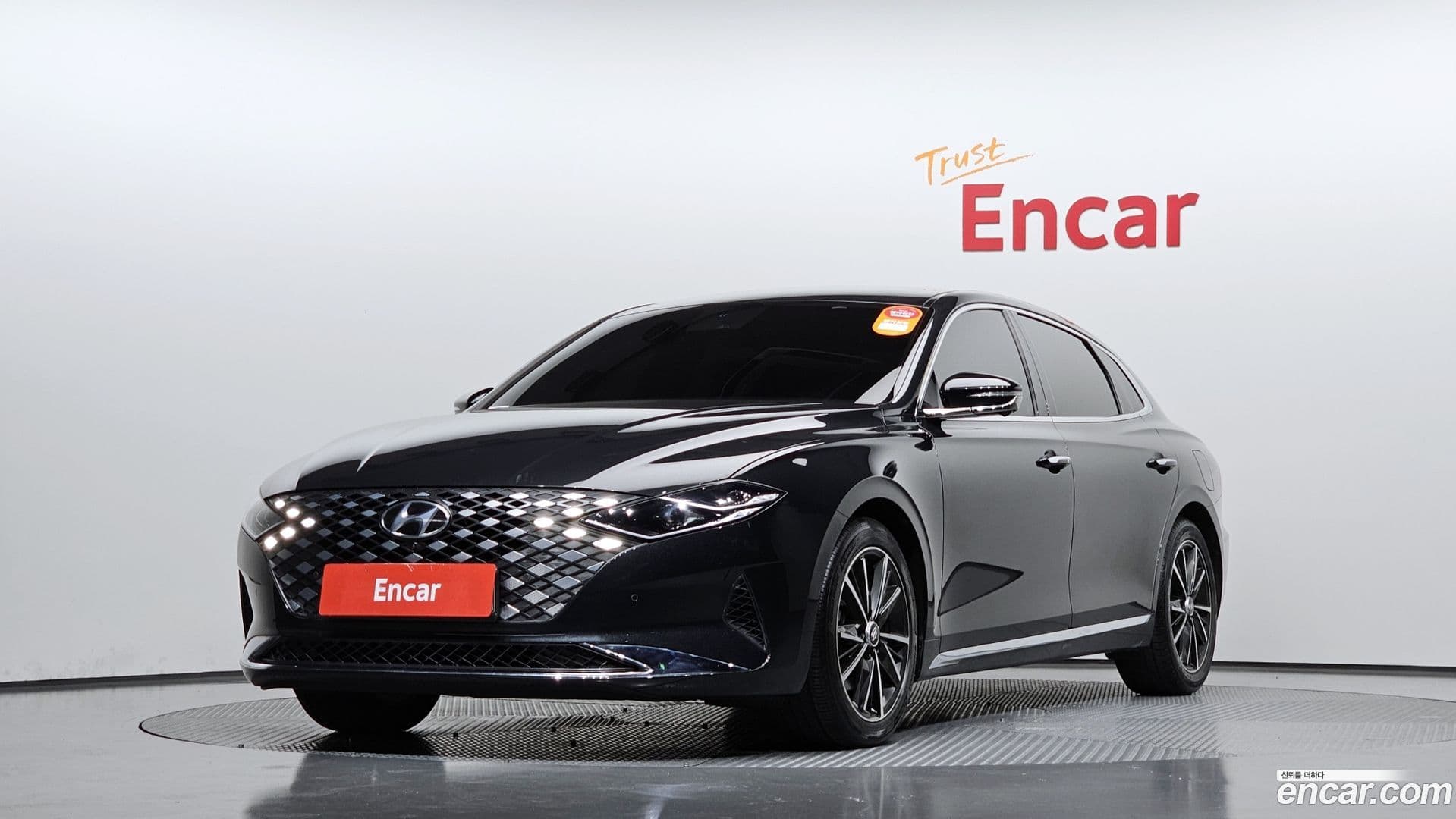 Main__Slider__Photo:Grandeur Hyundai 2020.5-0