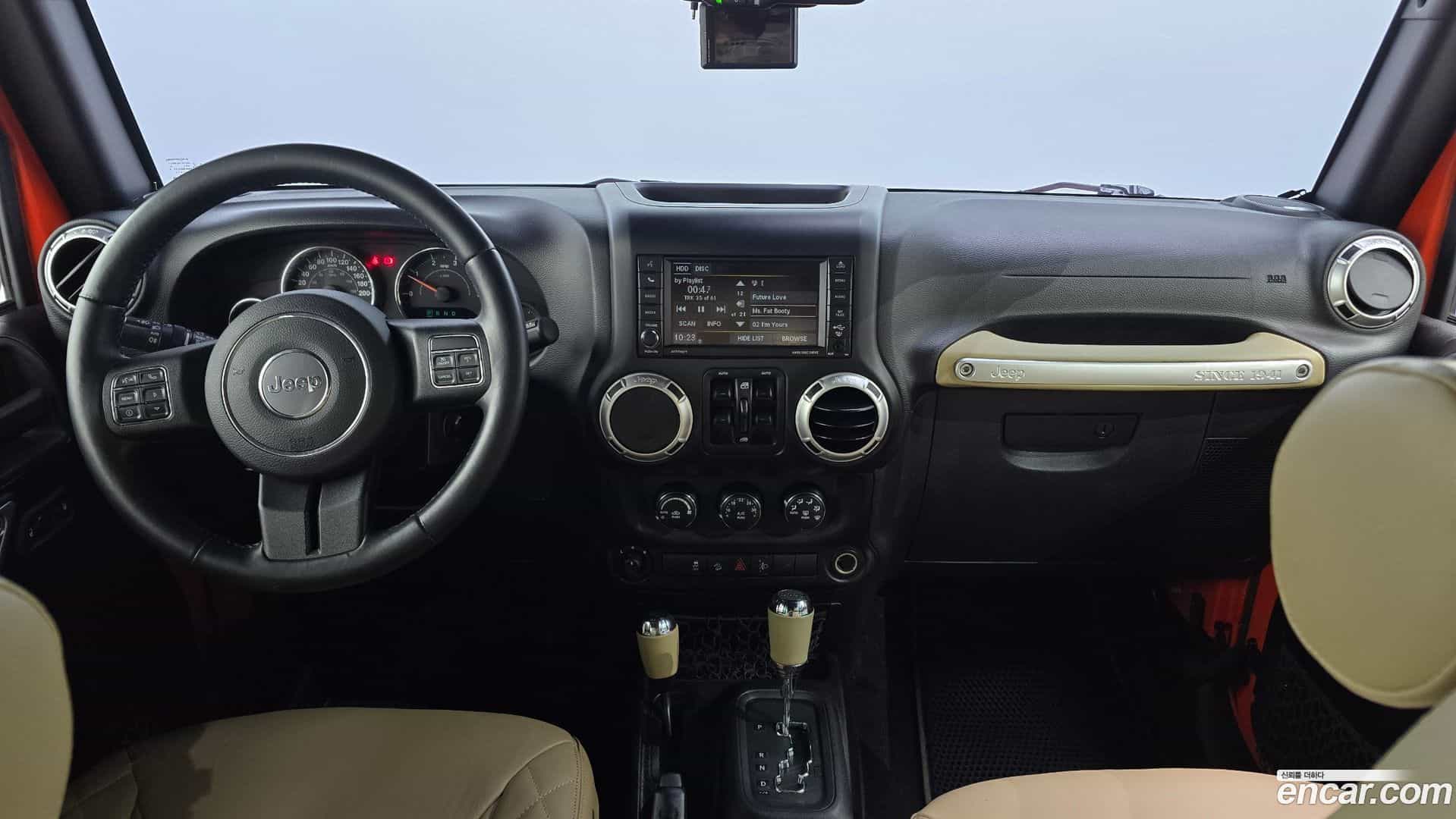 Wrangler Jeep 2015.0-INNER-007