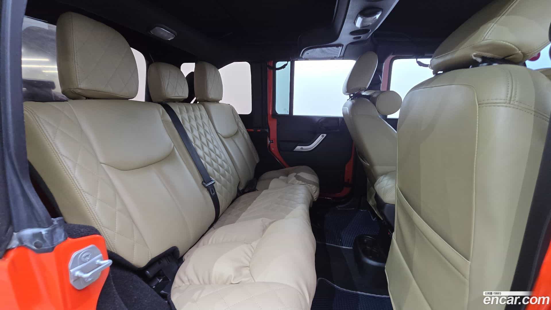 Wrangler Jeep 2015.0-OPTION-016