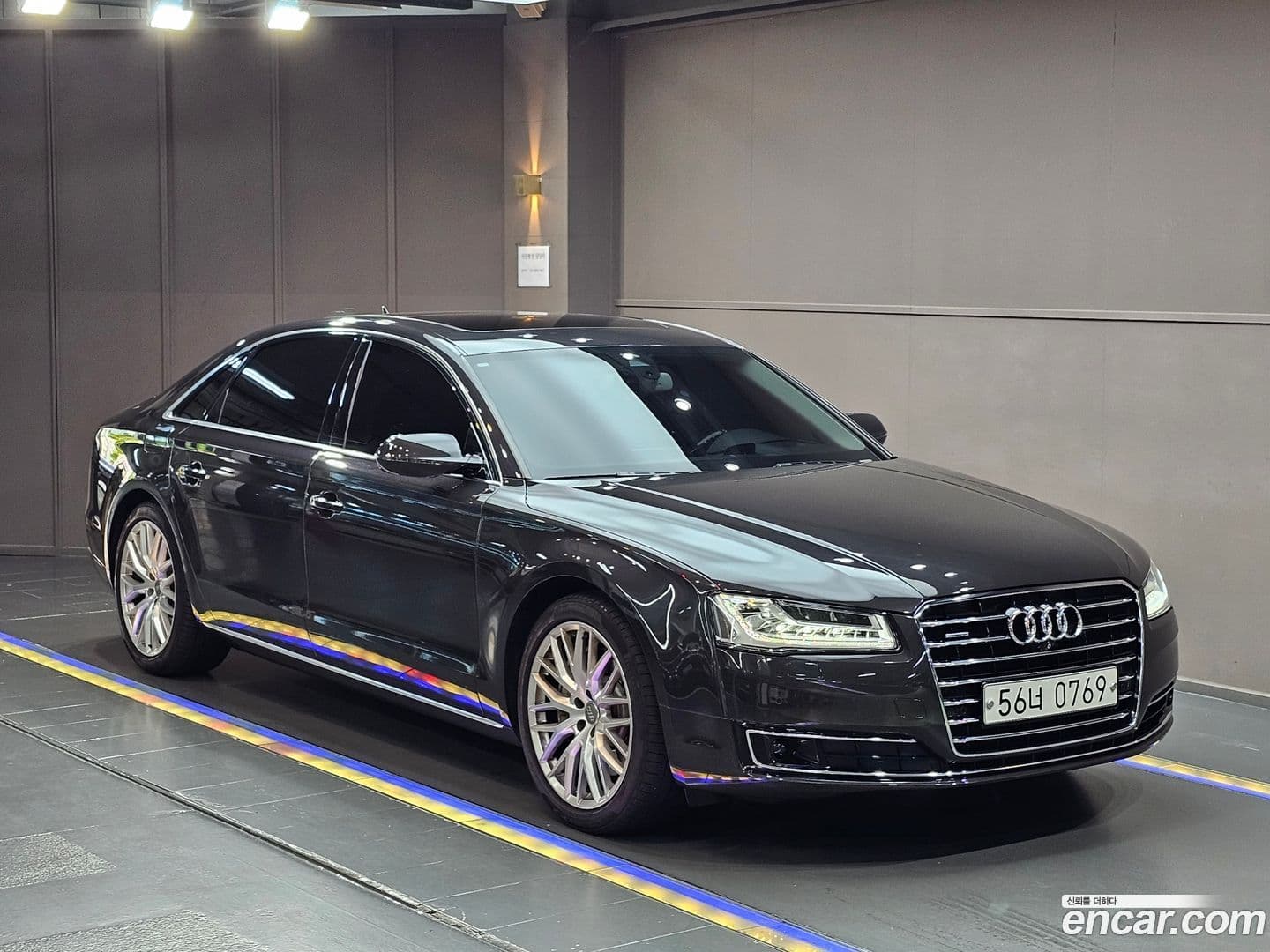 Main__Slider__Photo:A8 Audi 2015.10-0
