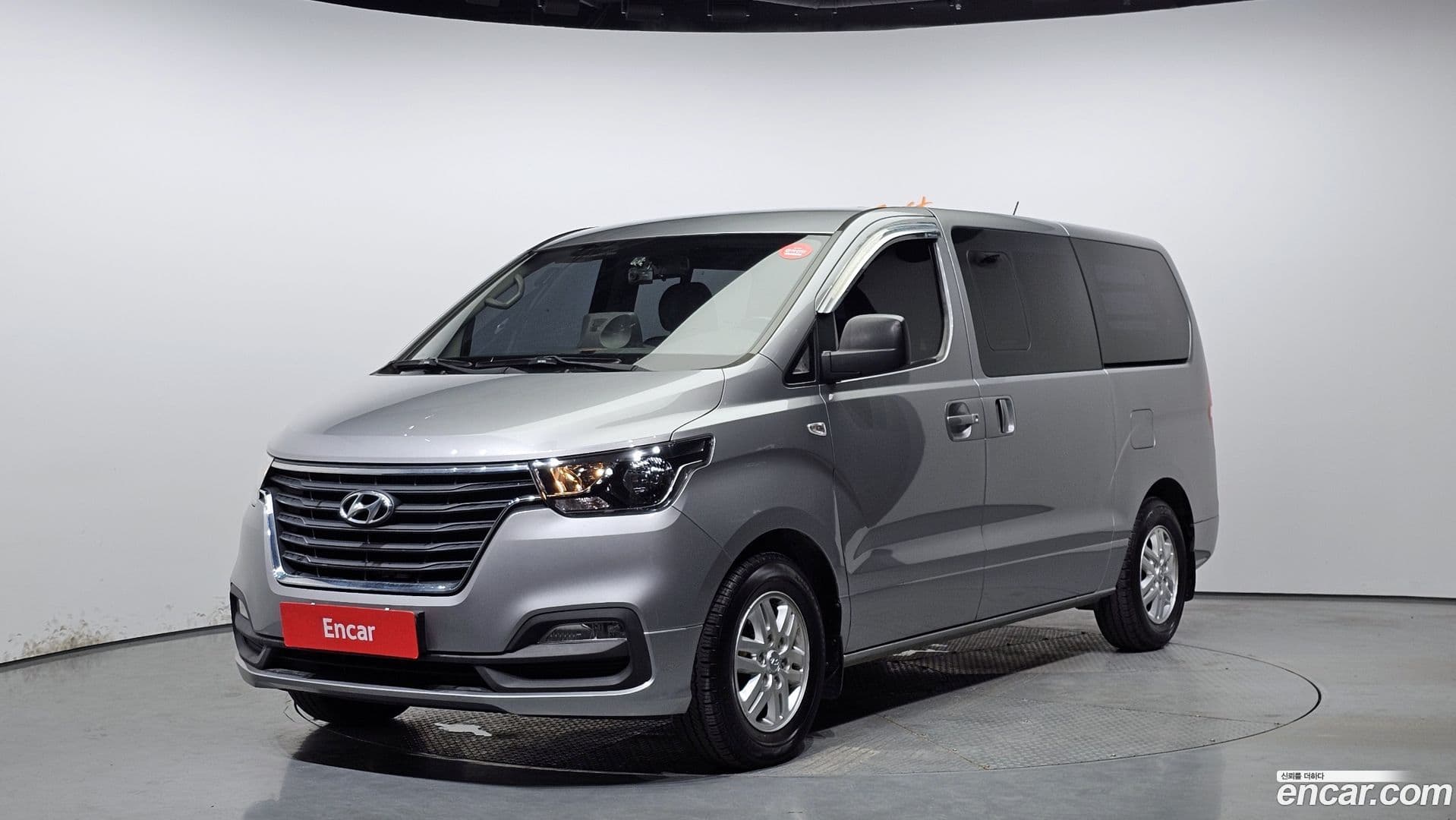 Main__Slider__Photo:Starex Hyundai 2018.4-0