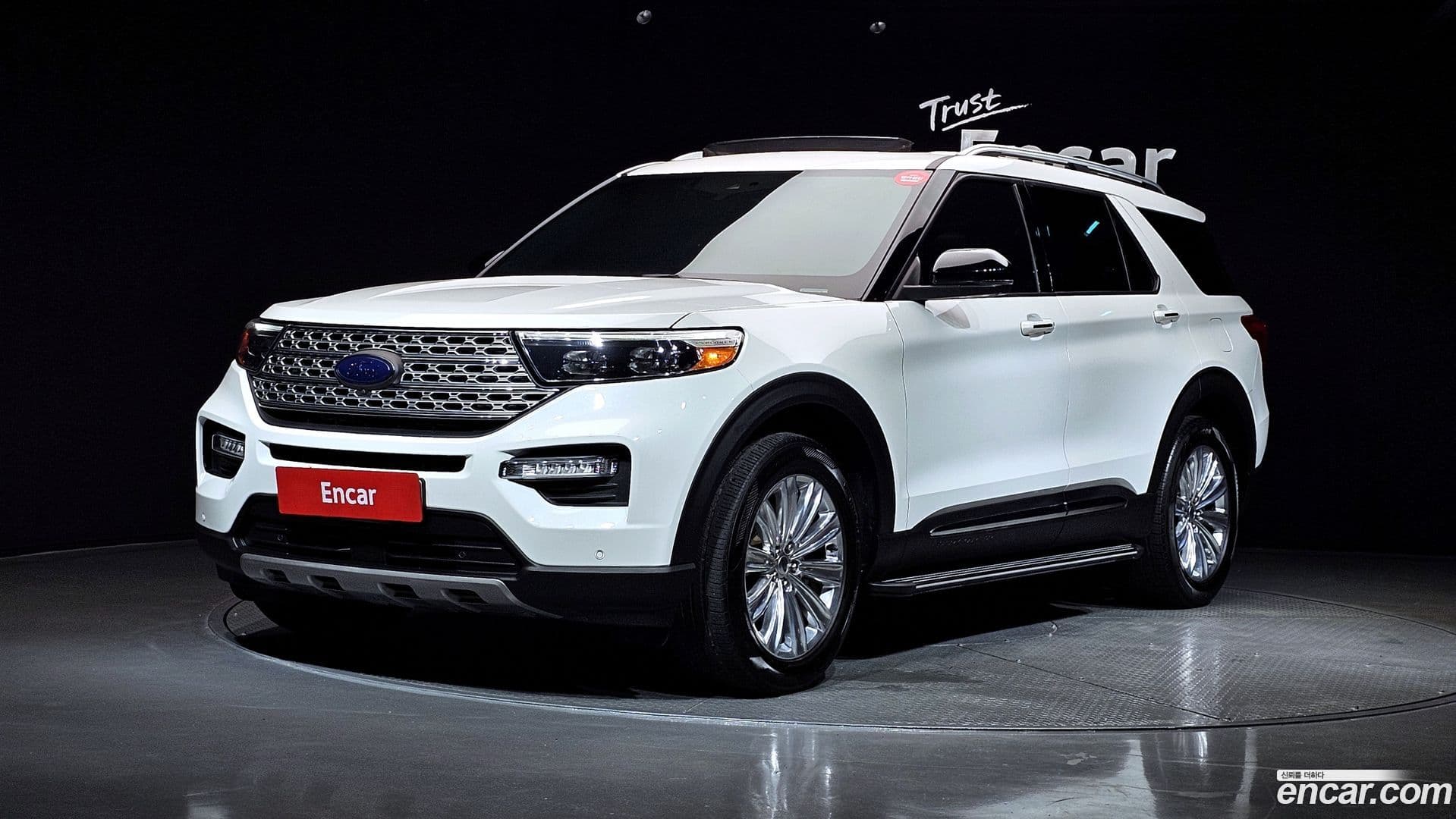 Main__Slider__Photo:Explorer Ford 2020.6-0