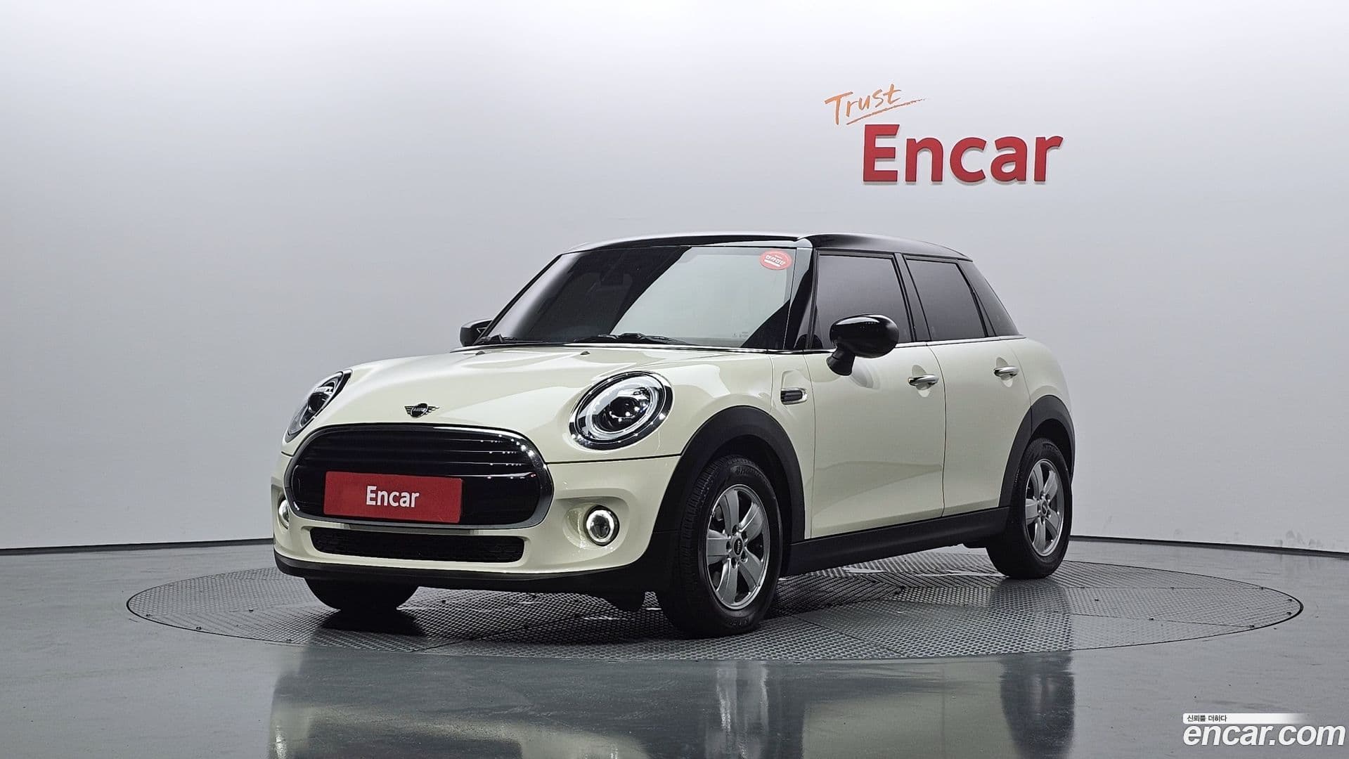 Main__Slider__Photo:Cooper Mini 2019.9-0