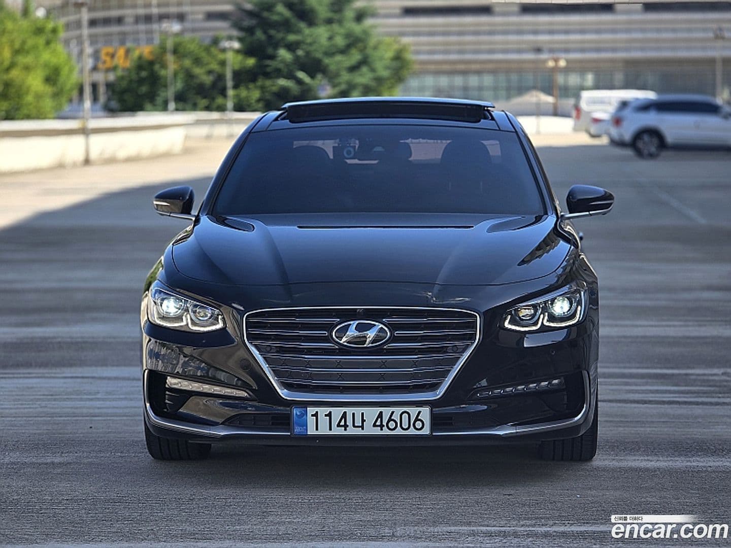 Main__Slider__Photo:Grandeur Hyundai 2017.0-0