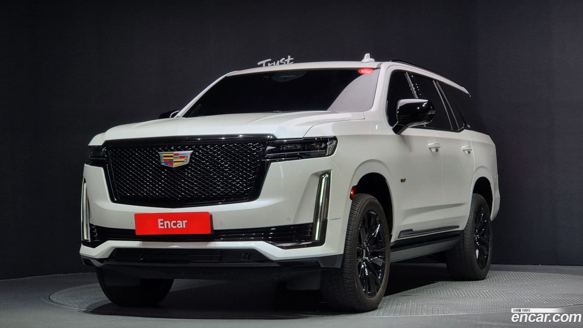 Main__Slider__Photo:Escalade Cadillac 2023.2-0