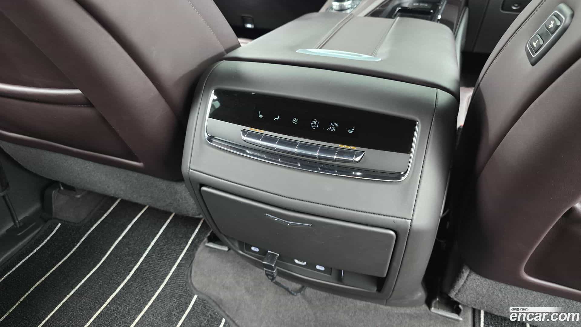 Escalade Cadillac 2023.2-OPTION-023