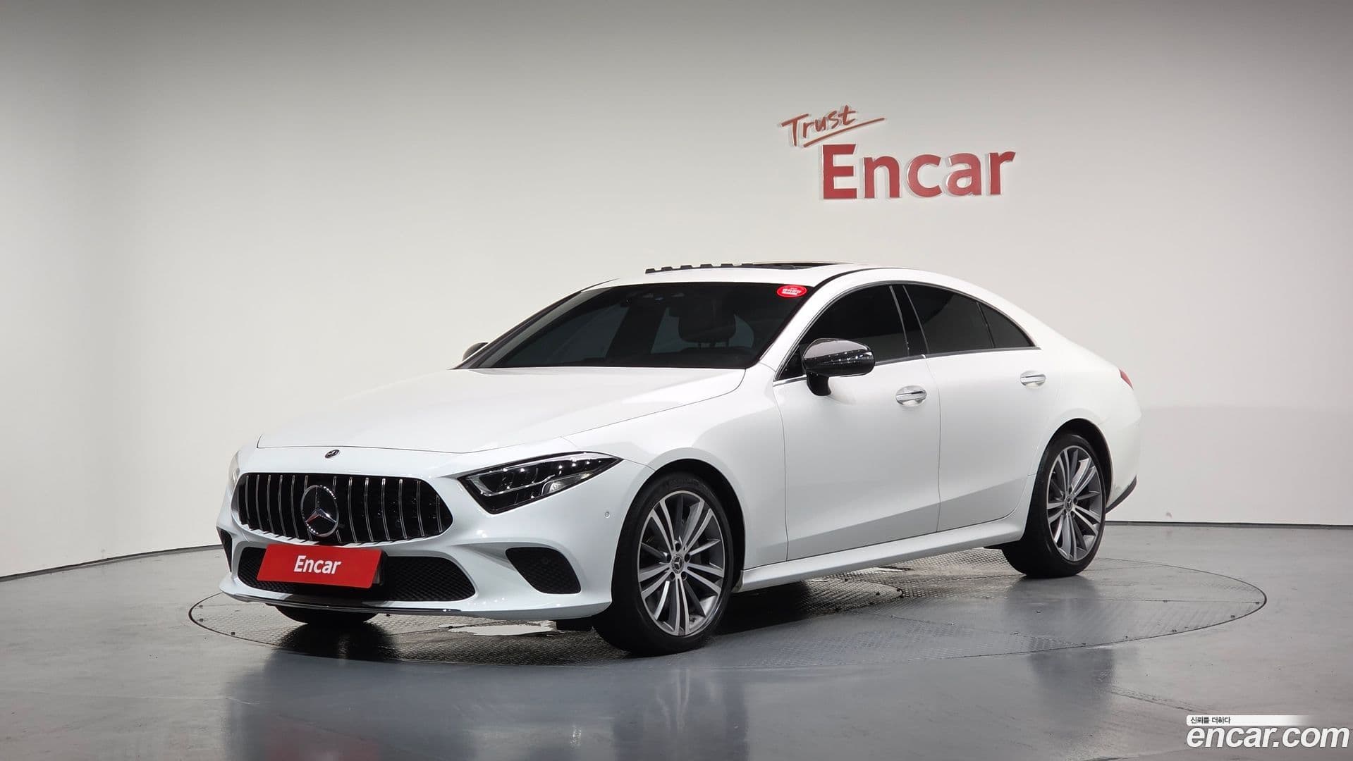 Main__Slider__Photo:CLS-Class Mercedes-Benz 2019.11-0
