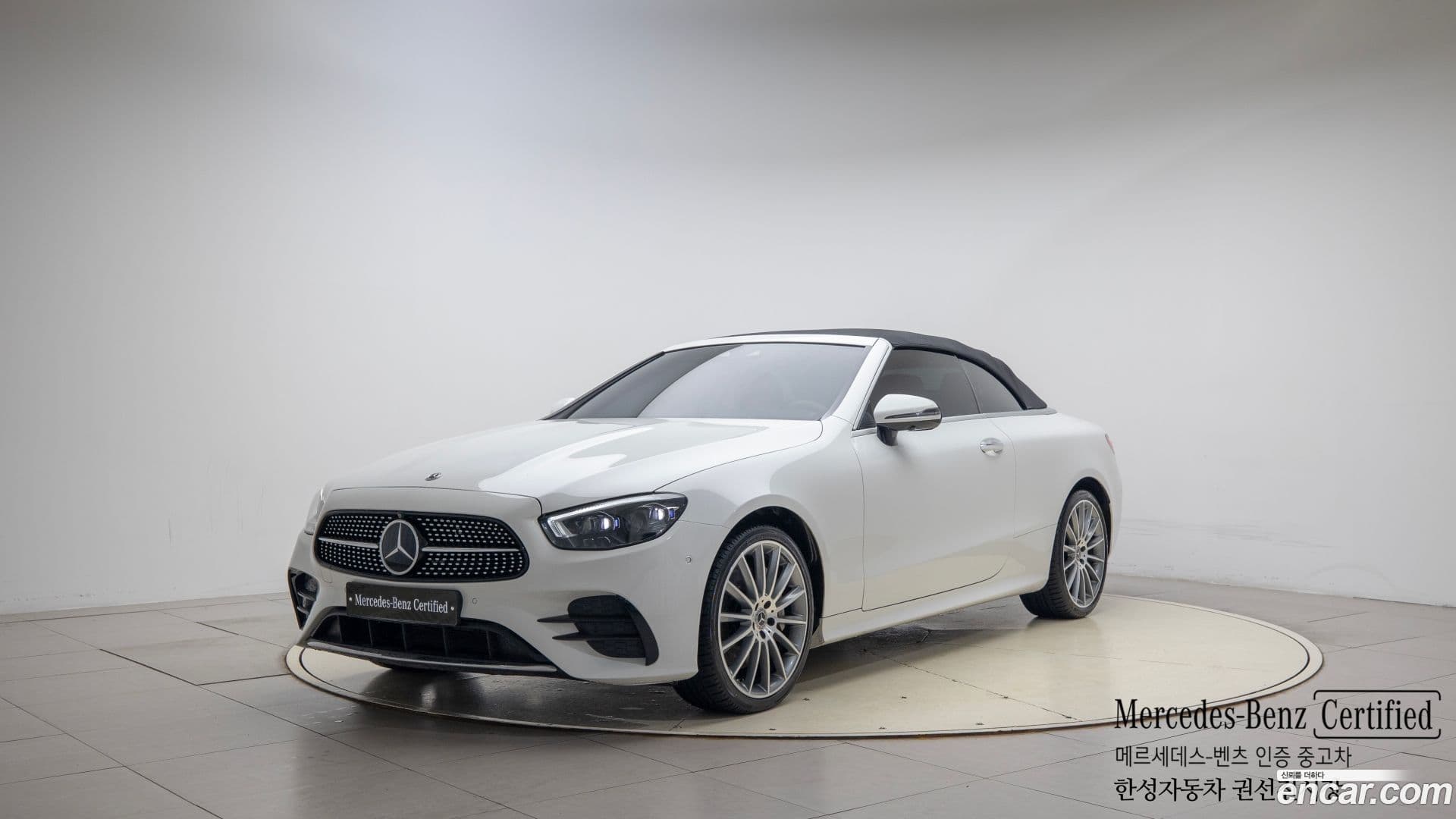 Main__Slider__Photo:E-Class Mercedes-Benz 2022.9-0