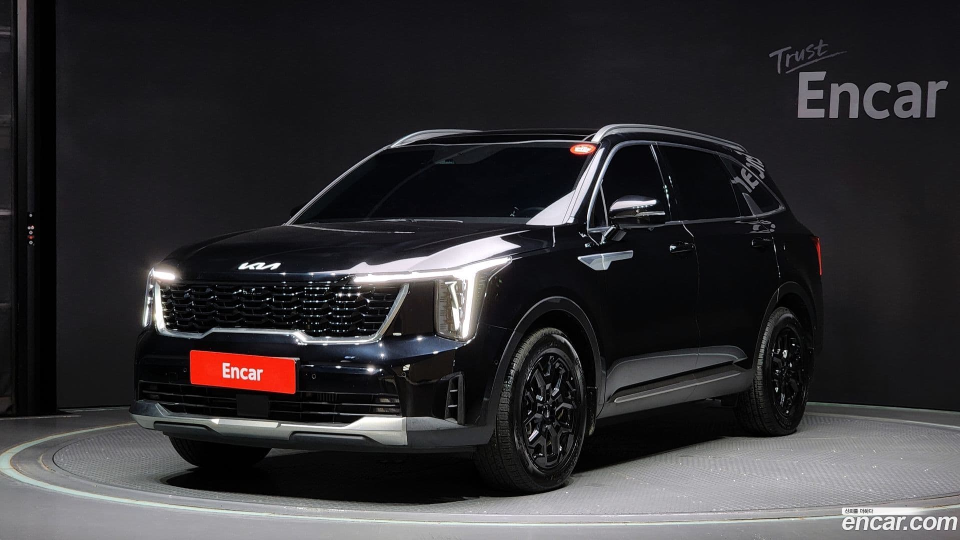 Main__Slider__Photo:Sorento Kia 2023.10-0