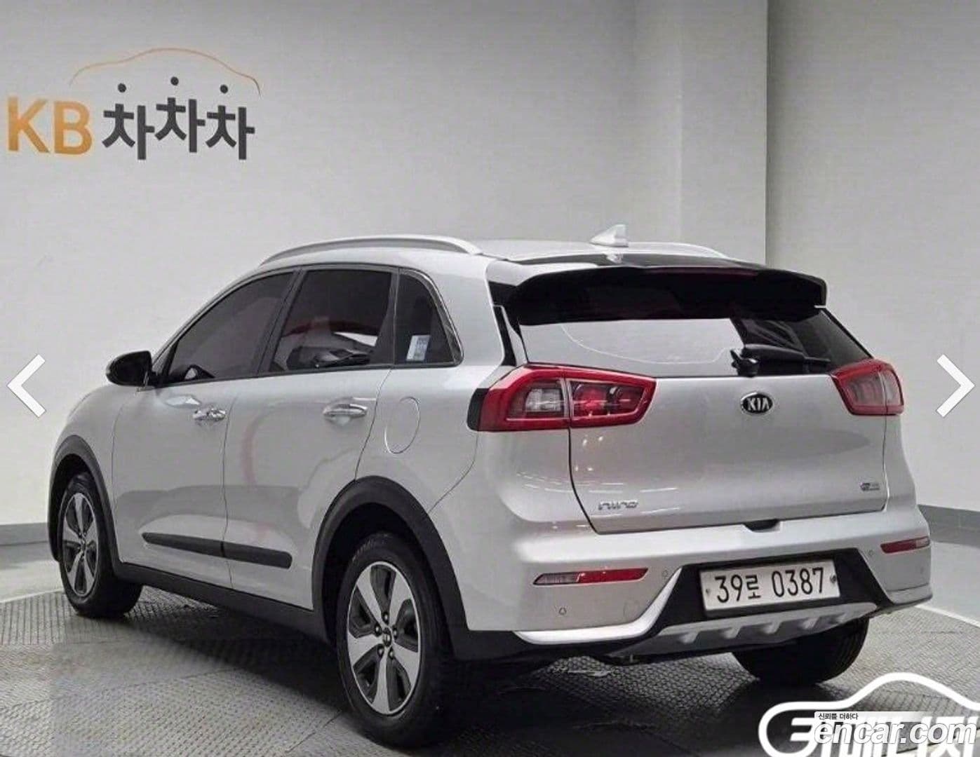 Main__Slider__Photo:Niro Kia 2016.8-0