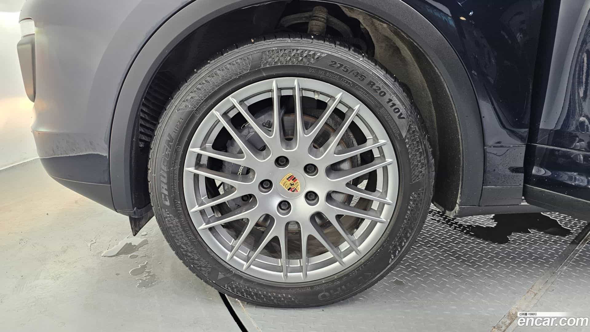 Cayenne Porsche 2015.11-OUTER-005