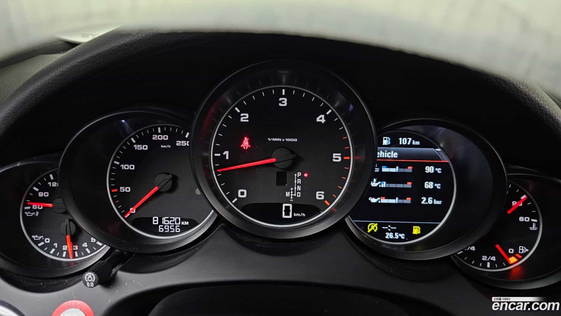 Cayenne Porsche 2015.11-INNER-008