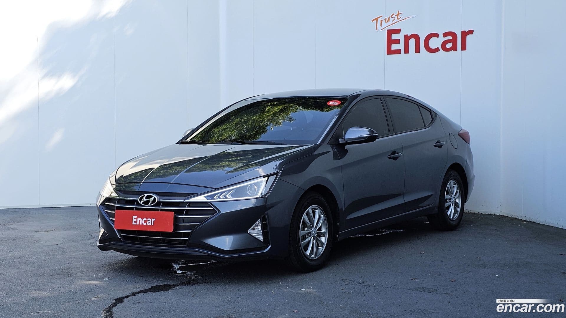 Main__Slider__Photo:AVANTE Hyundai 2019.4-0