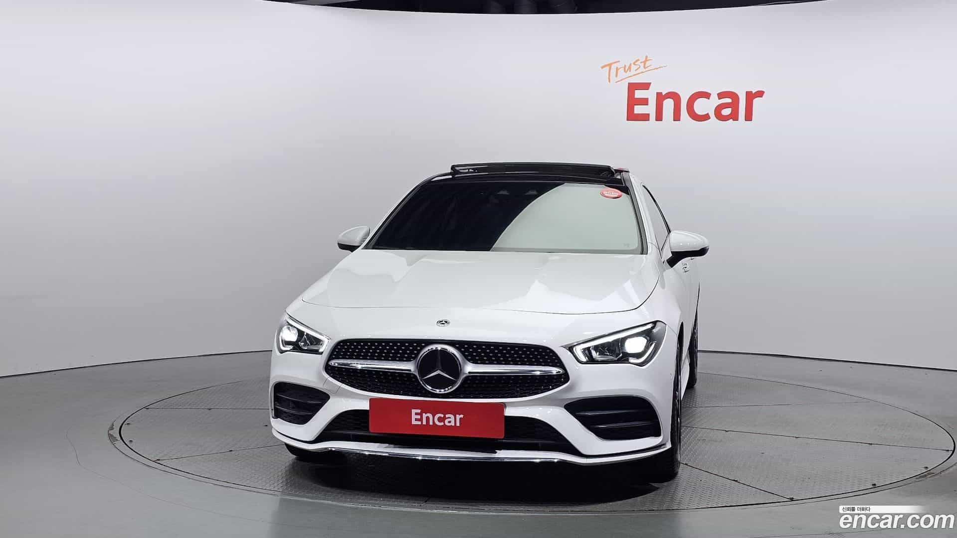 CLA-Class Mercedes-Benz 2022.8-OUTER-003