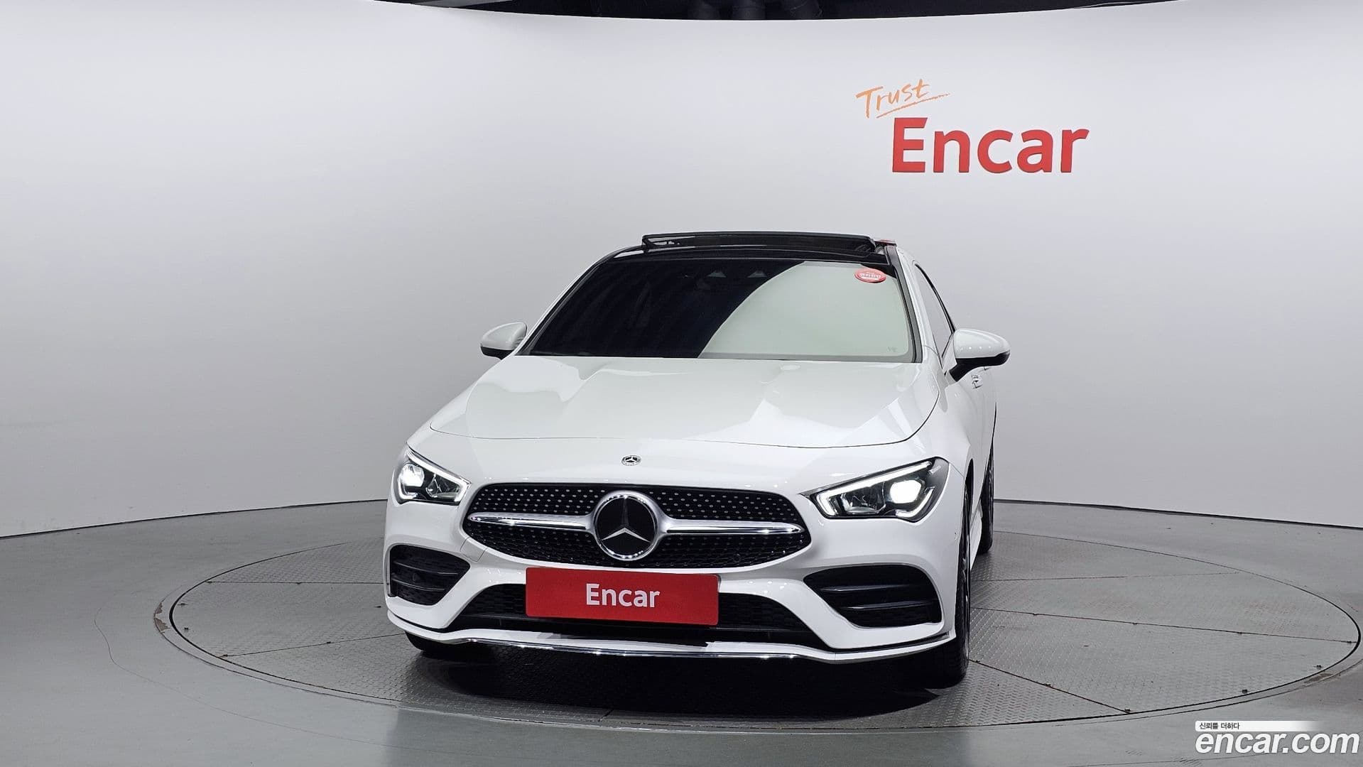 Main__Slider__Photo:CLA-Class Mercedes-Benz 2022.8-2