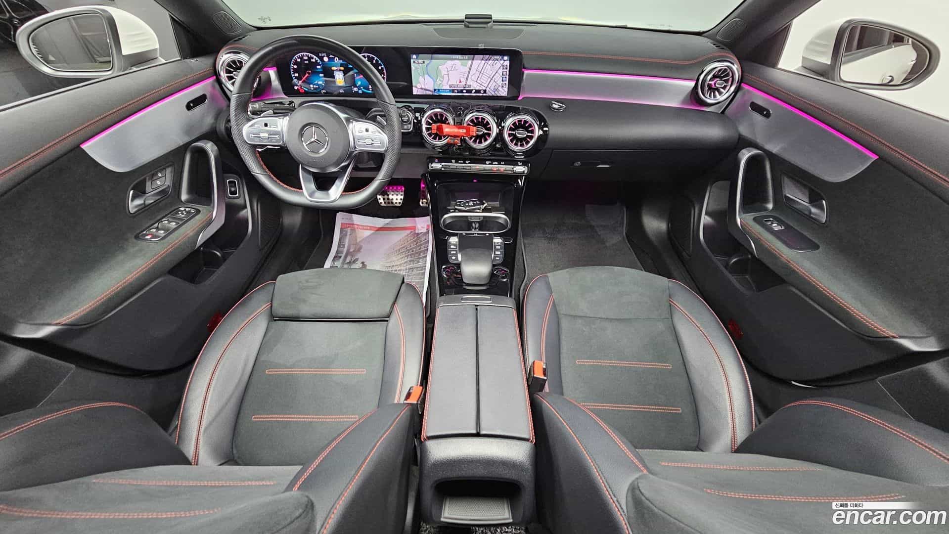 CLA-Class Mercedes-Benz 2022.8-INNER-007