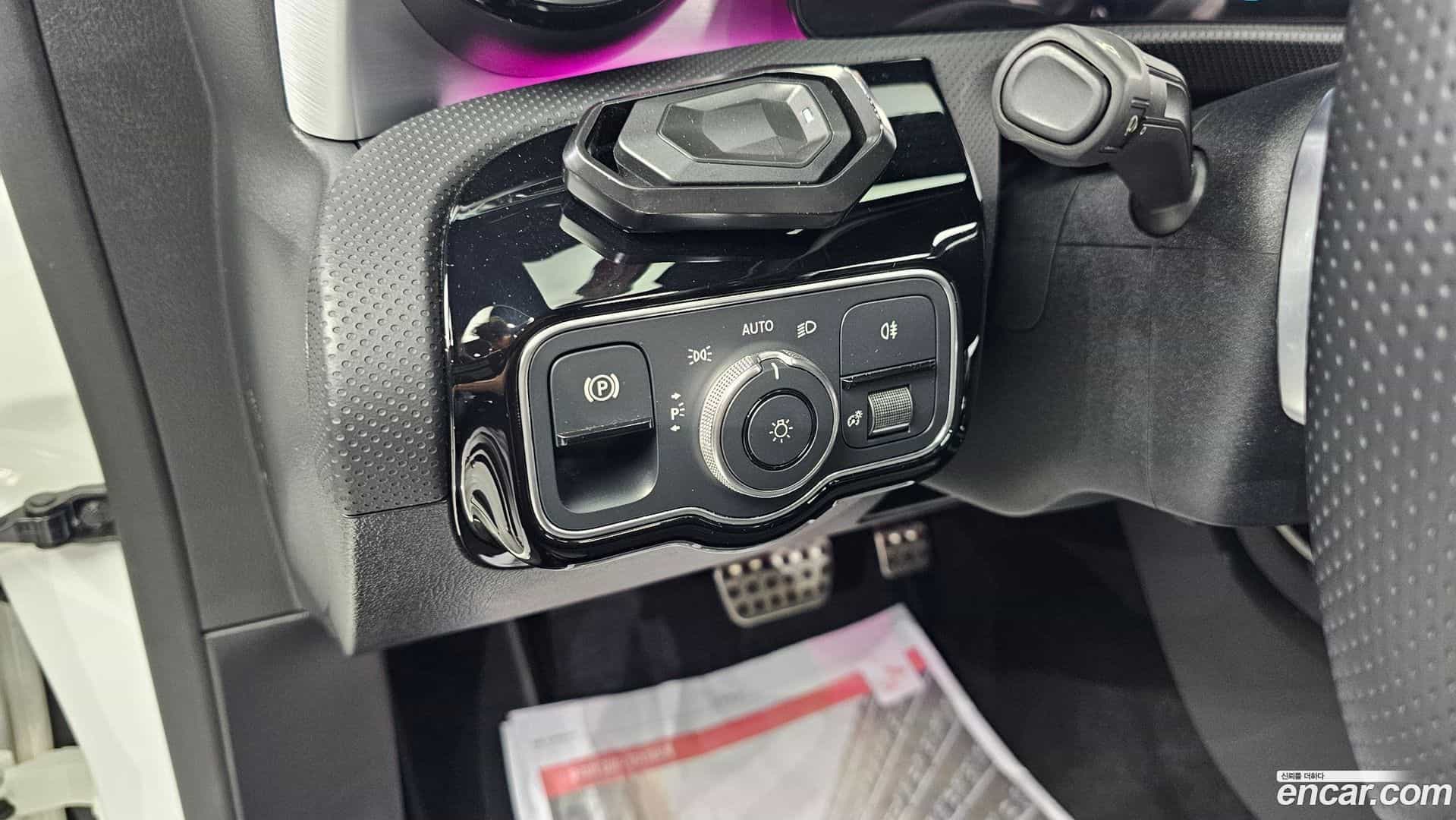 CLA-Class Mercedes-Benz 2022.8-OPTION-018