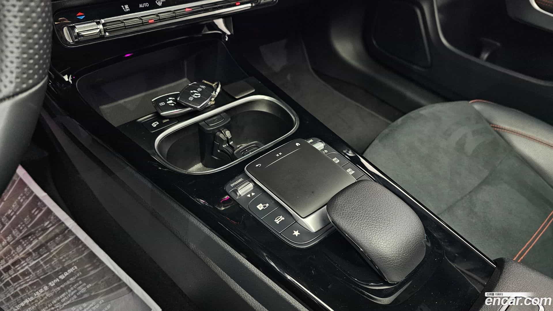 CLA-Class Mercedes-Benz 2022.8-OPTION-023