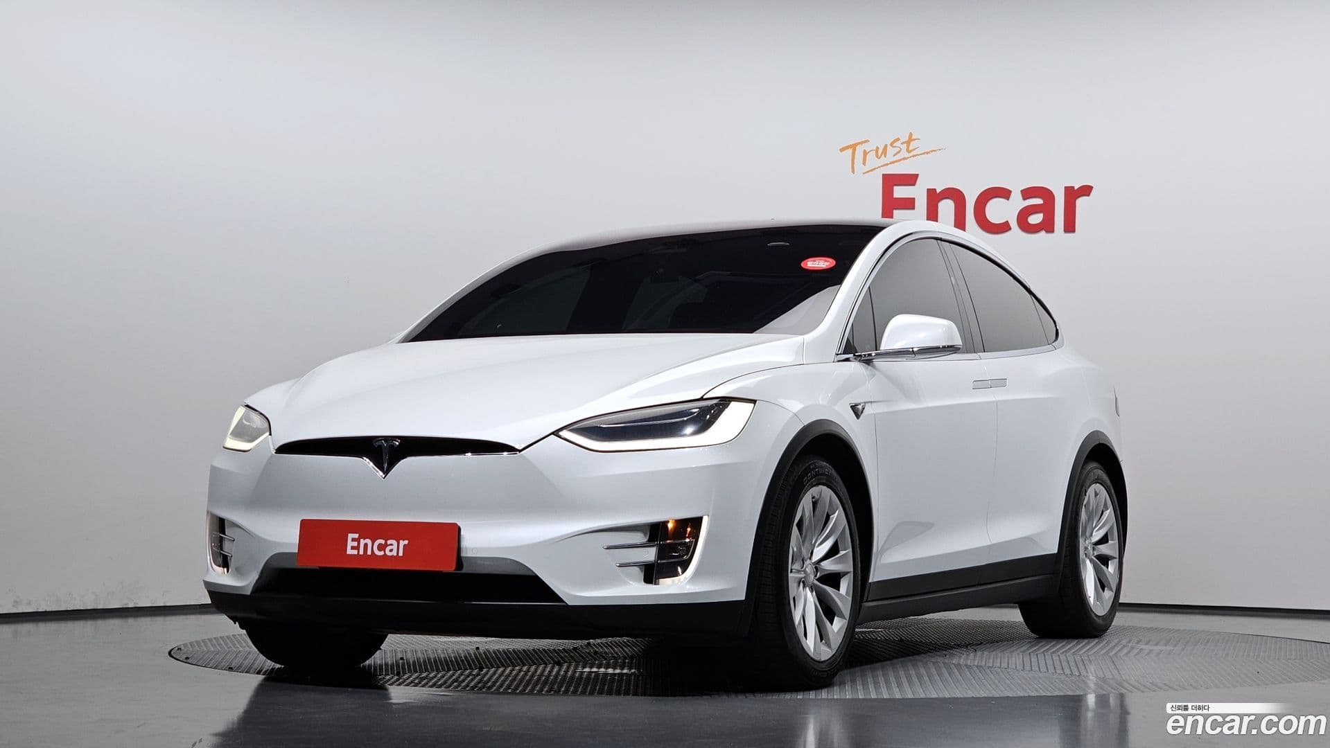 Main__Slider__Photo:Model X Tesla 2019.2-0