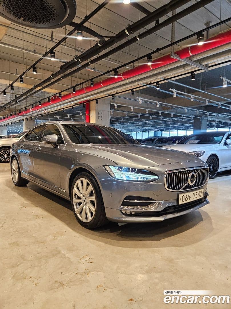 Main__Slider__Photo:S90 Volvo 2017.6-0