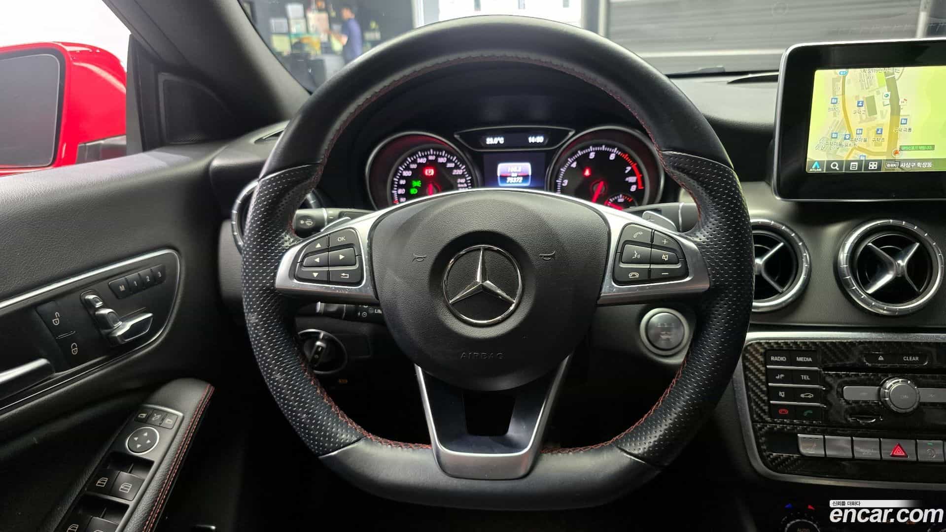 CLA-Class Mercedes-Benz 2018.0-OPTION-018